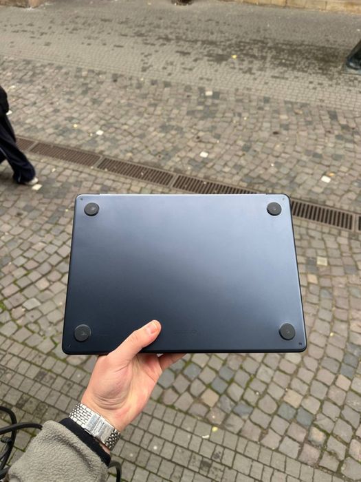 MacBook Air 13’ 2025 M4 16ram 256ssd Midnight Silver NEW Open Box