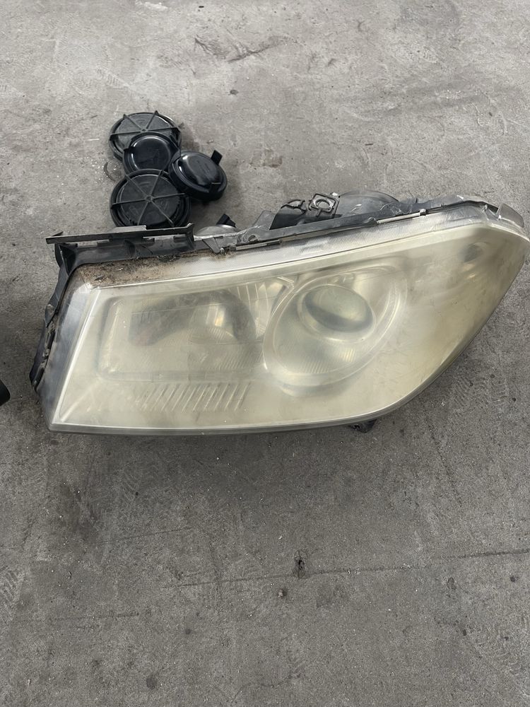 Farol Renault Megane 2 Dto/Esq
