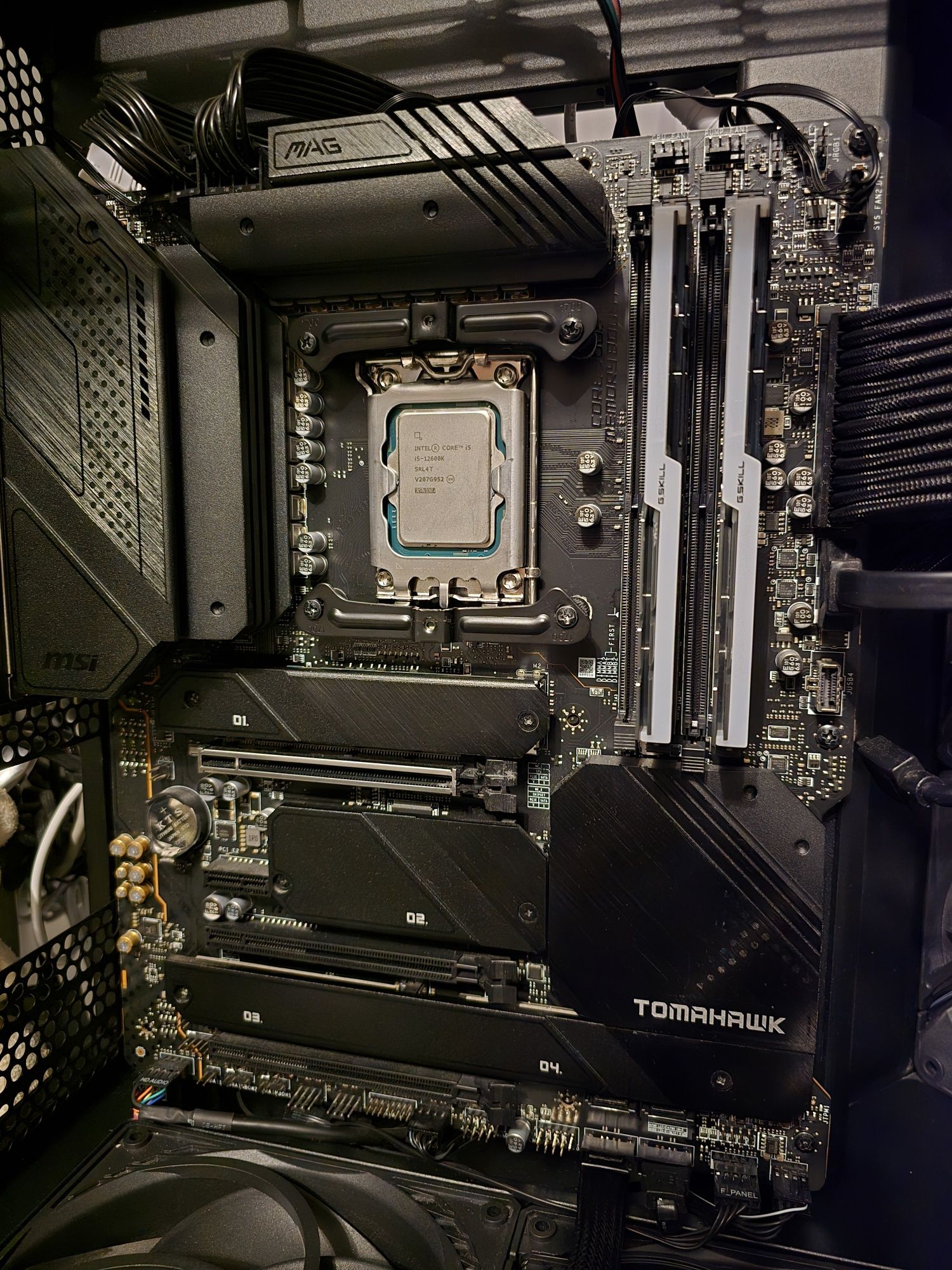 i5 12600k + MSI Z690 Tomahawk + 32GB DDR4 4000 mhz - stan bdb + gwar