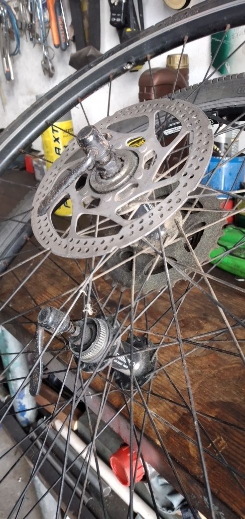 Rodas 27x completas 40,€ e Outras peças Bike em Gondoma