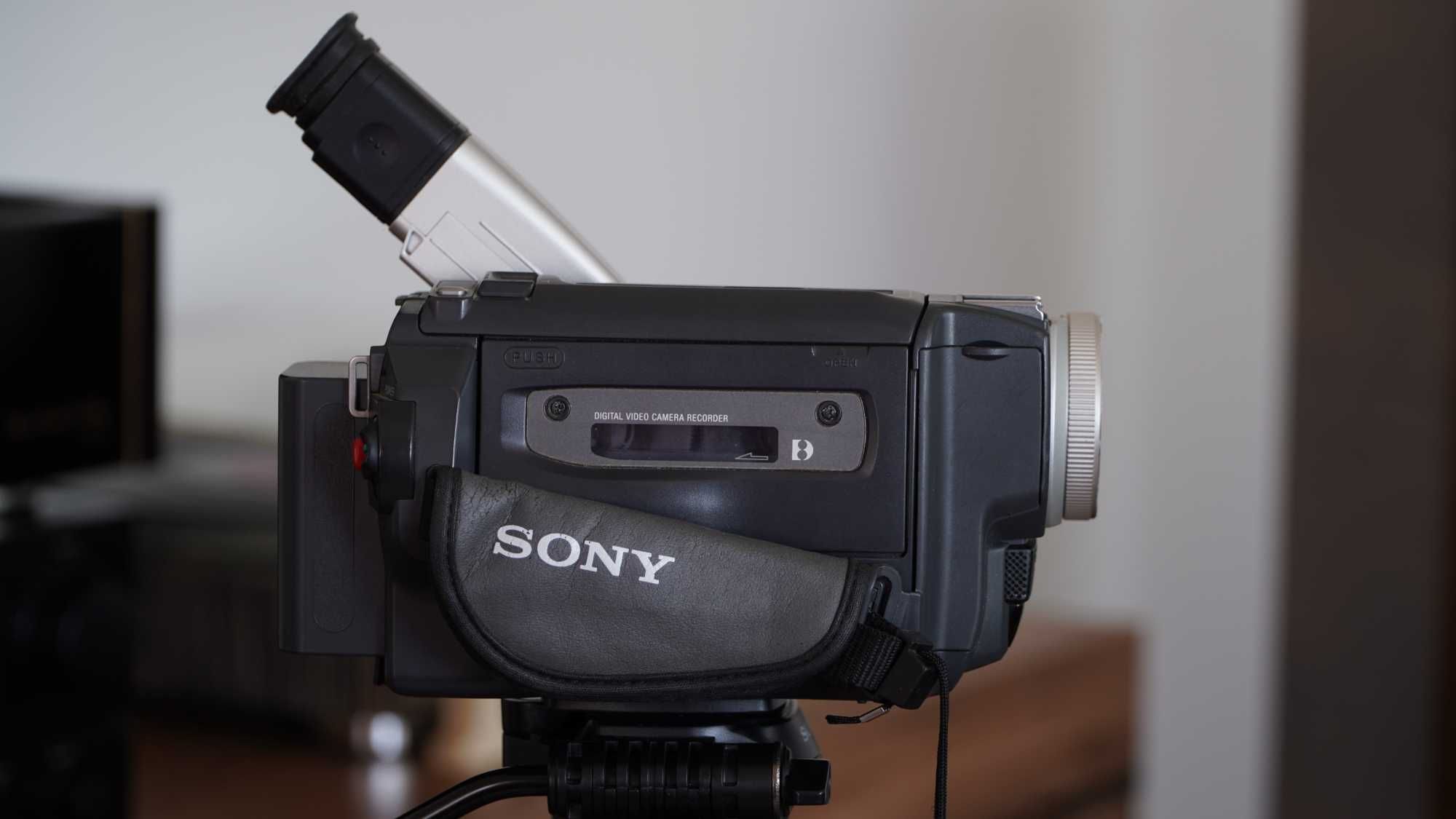 Kamera Sony Digital8 DCR TRV-120E NightShot Retro Analog playback