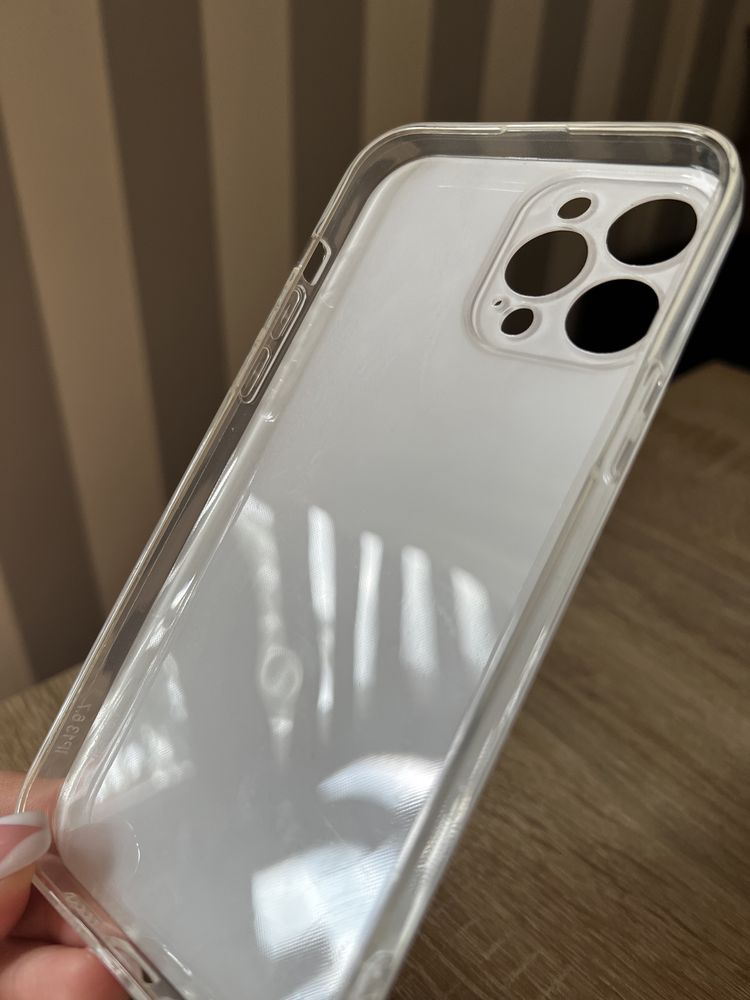 Nowe etui iPhone 13 pro max