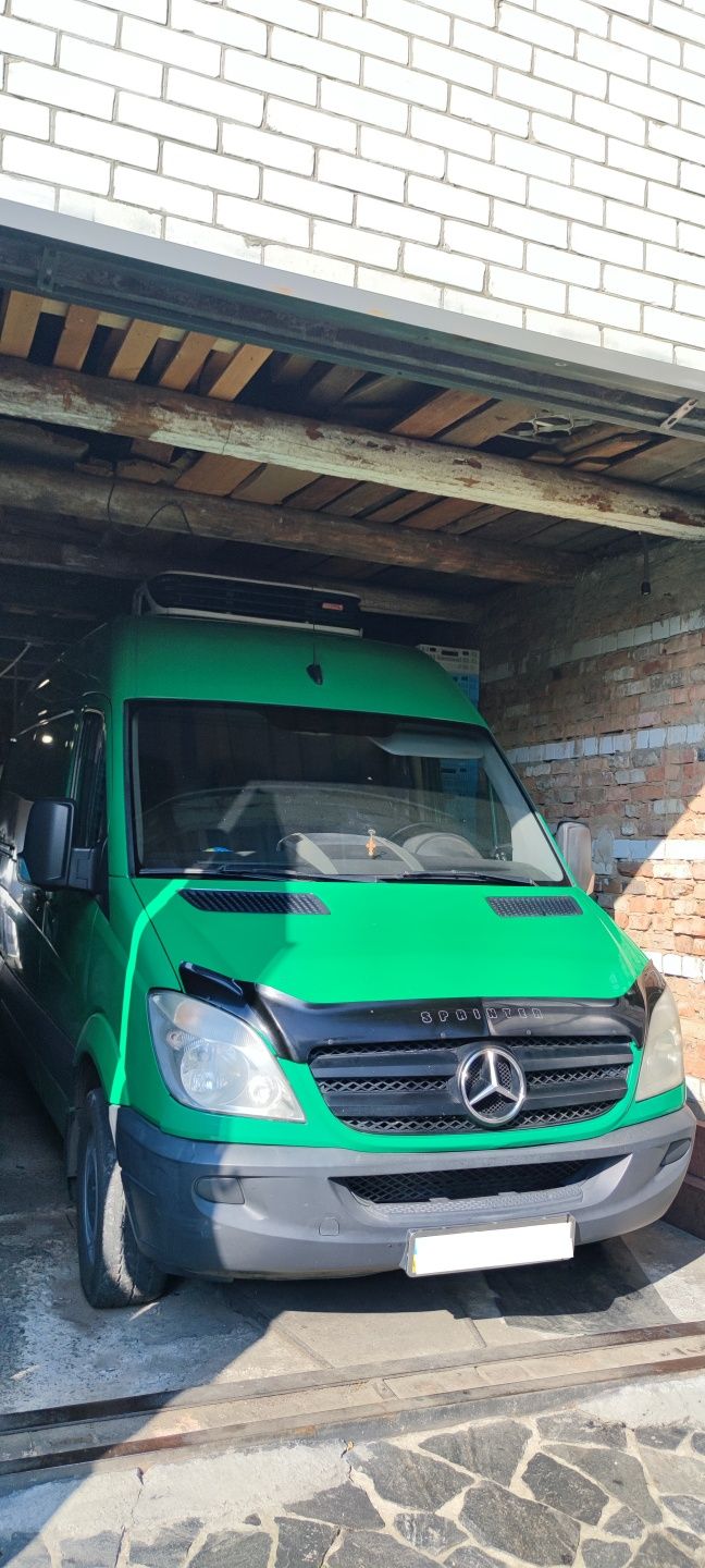 Mercedes-Benz Sprinter