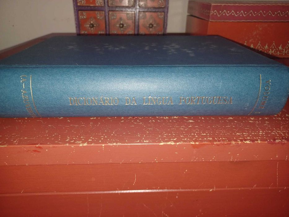 Dicionário da Língua Portuguesa - Academia das Ciências de Lisboa