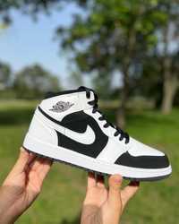 Розпродаж!!! Кросівки Nike Air Jordan High  сірі і чорні
