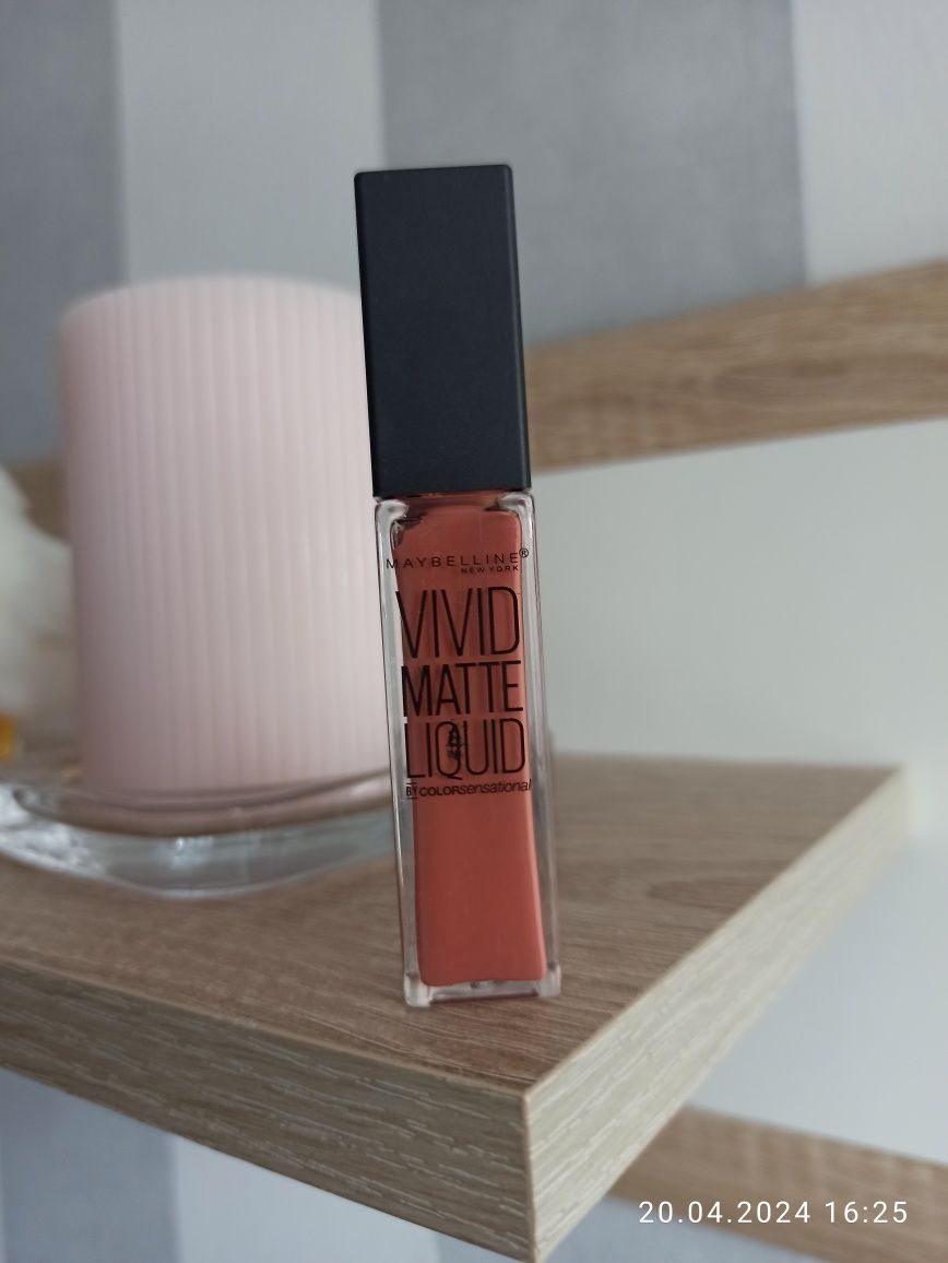 Pomadka vivid matte liquid 50 nude thrill