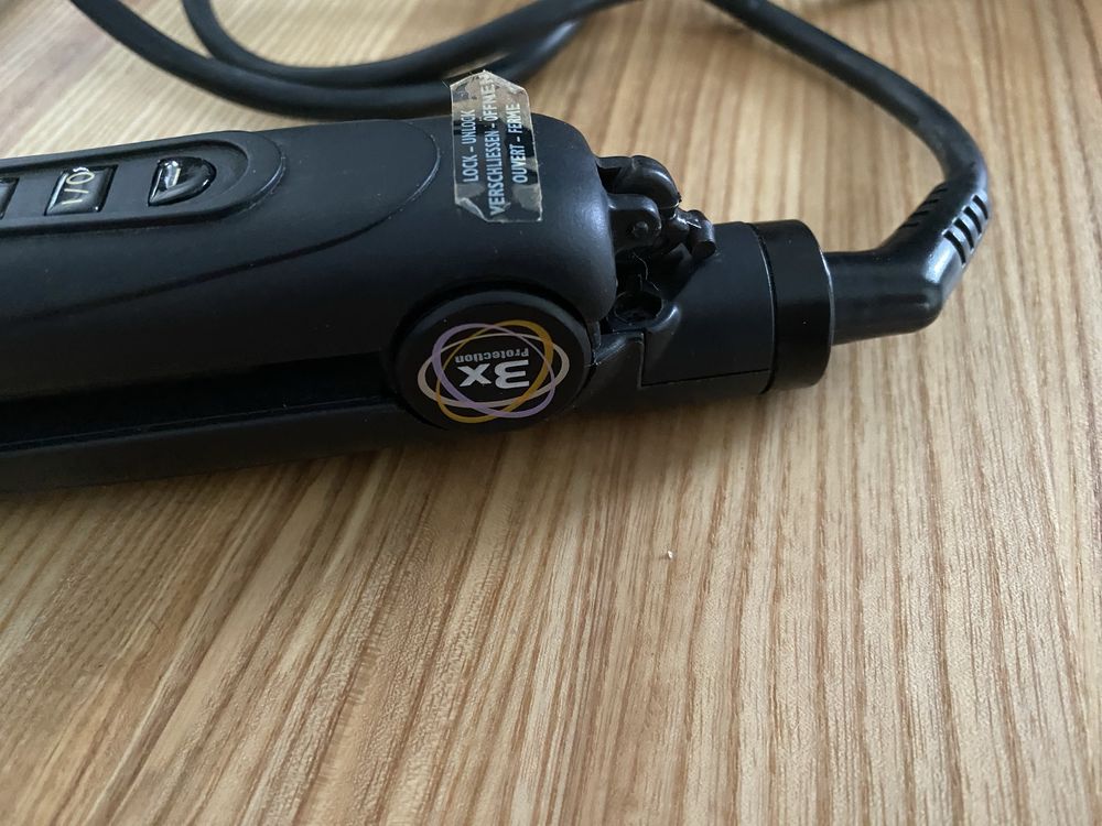 Prostownica Remington ceramiczna do włosów S1031 R
