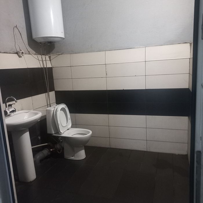 В оренду склад з офісом