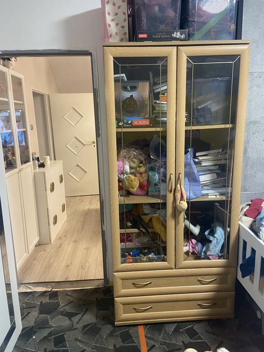 Regal witryna brazowa