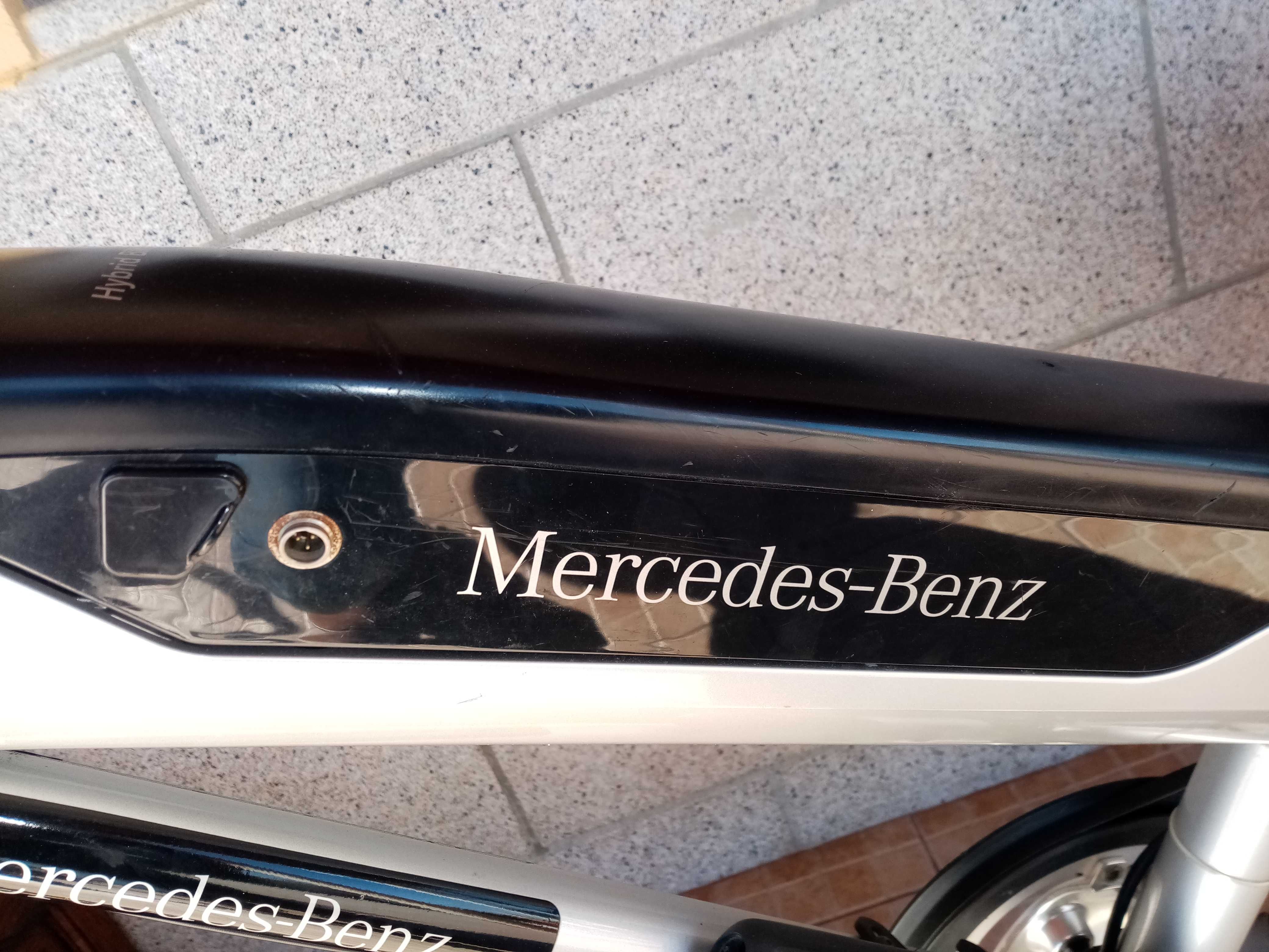 Bicicleta elétrica marca Mercedes Benz