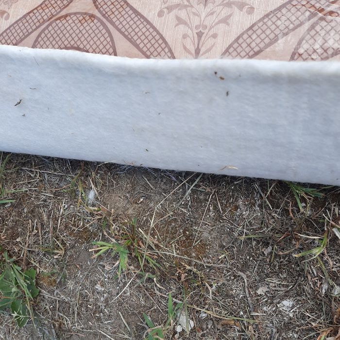 Новий лінолеум з підкладкою