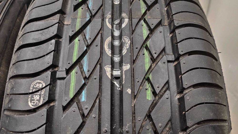 шини 215/65R16 98Н. Hankook.  нові