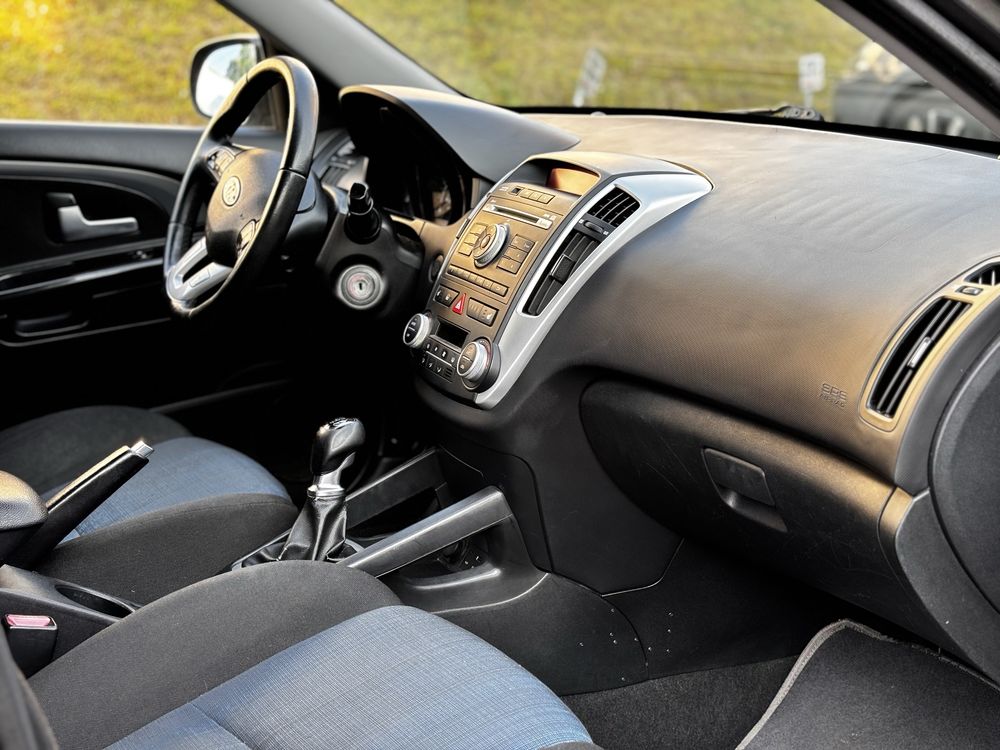 KIA Ceed 1,6 дизель, 2011 рік.