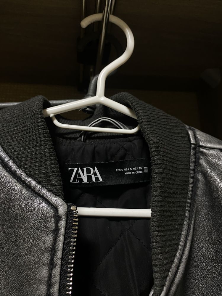 Zara куртка-бомбер