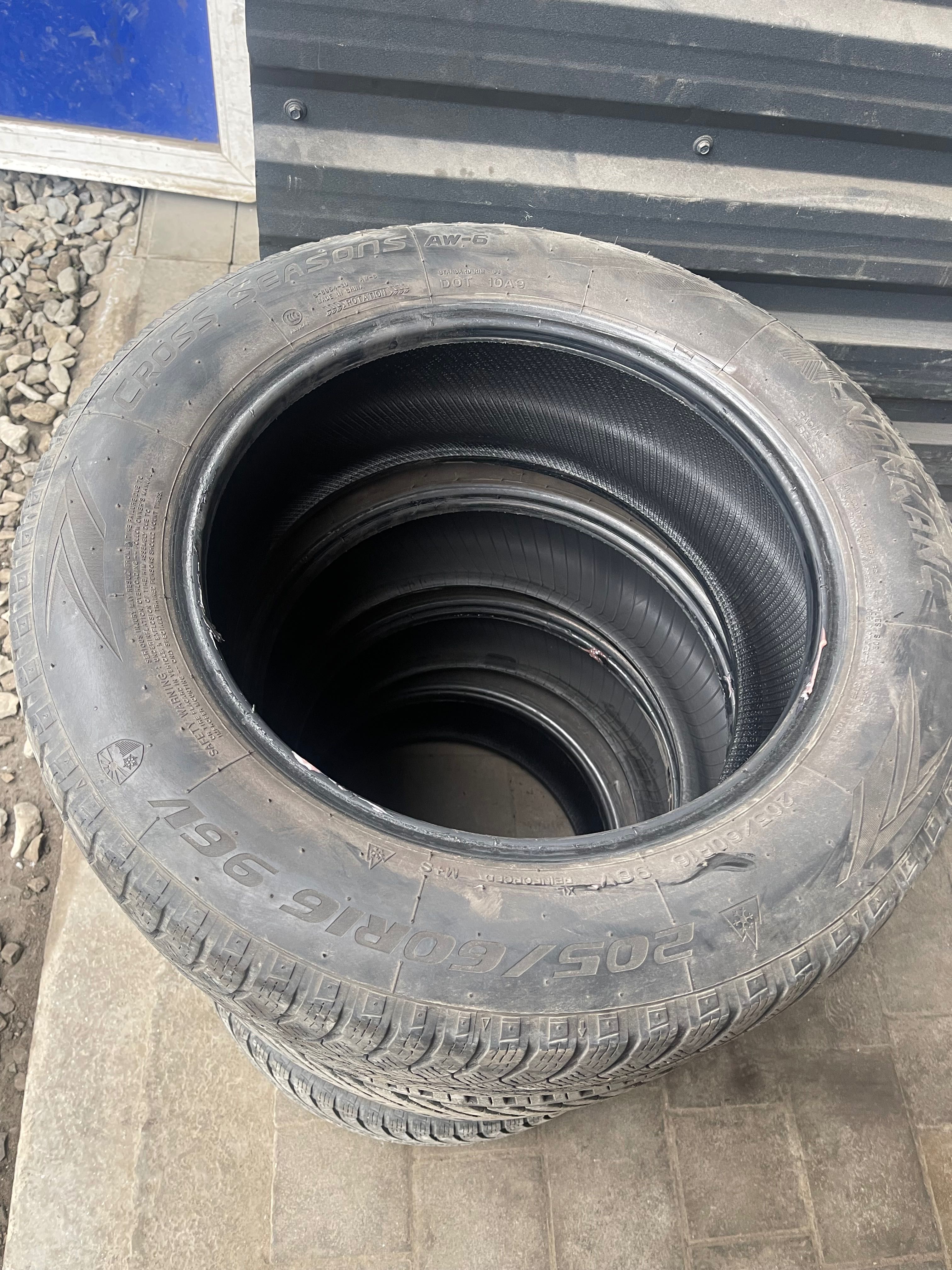 Зимові шини 205/60 R 16