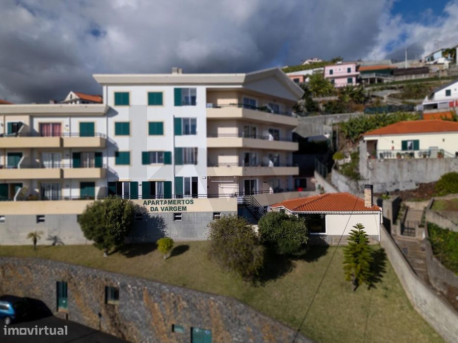 Apartamento de Sonho T4 com Terraço, Lounge & Vista Mar Definitiva