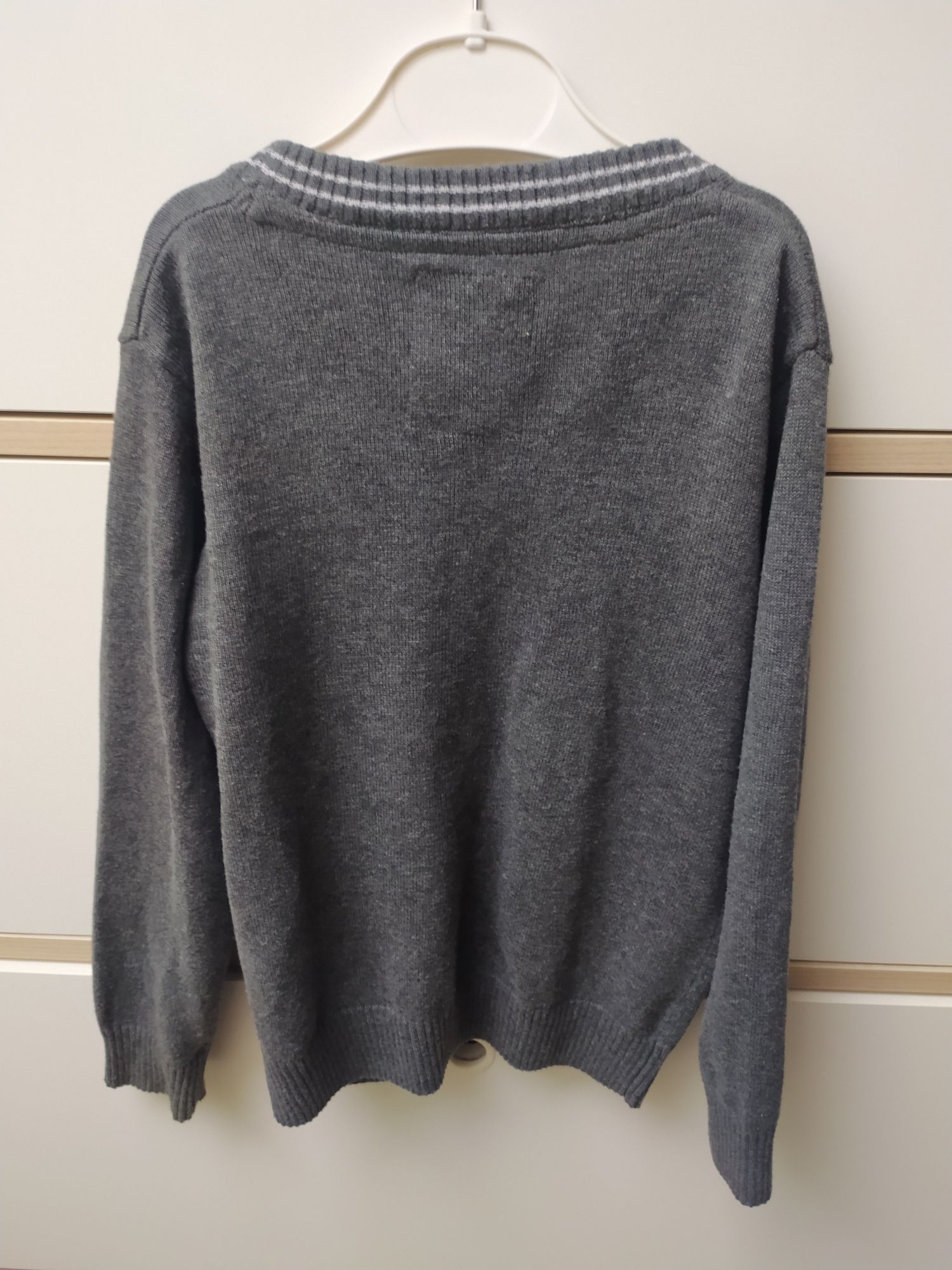 Sweter rozpinany 110