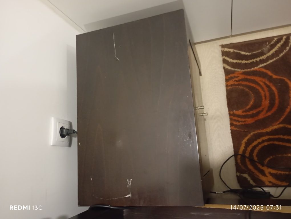 Cama + estrado+ mesinhas de cabeceira