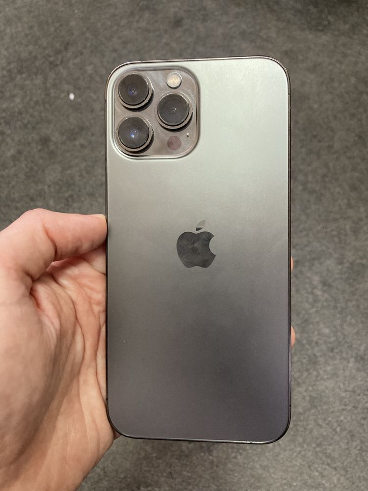 iPhone 13 Pro Max на запчастини