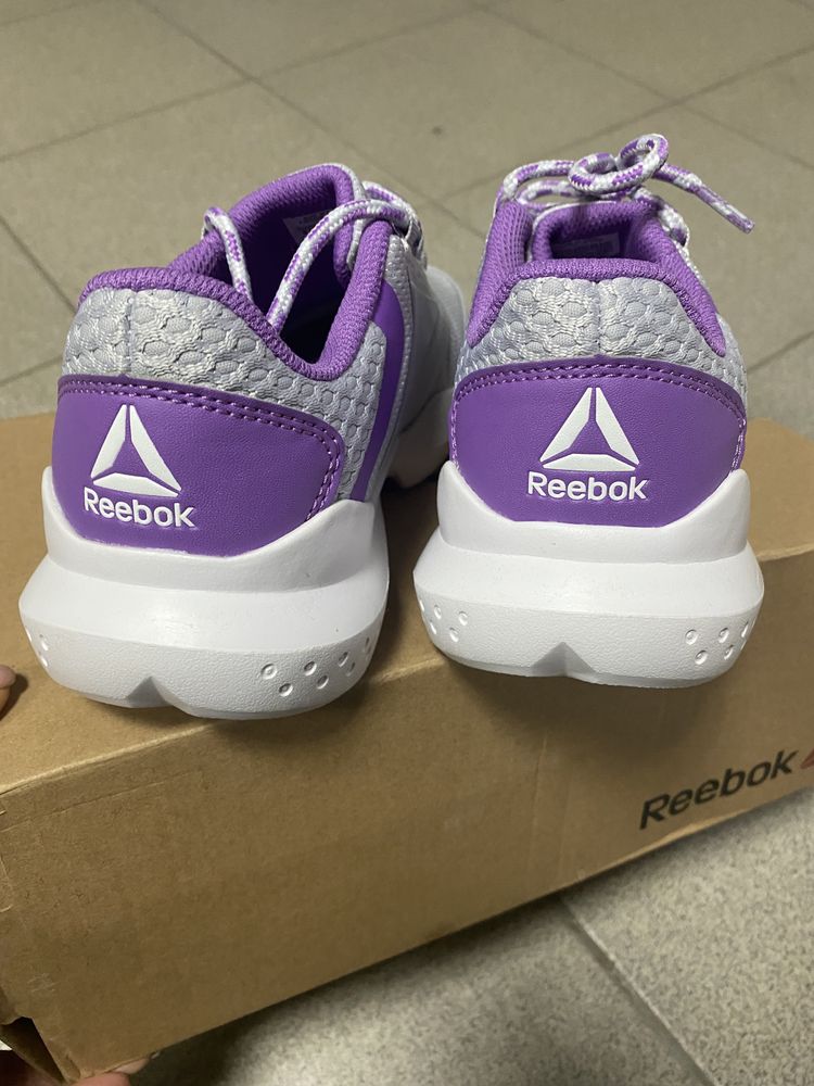 Кроссовки Reebok