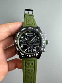 Breitling Endurance PRO Zielony z mechanizmem kwarcowym