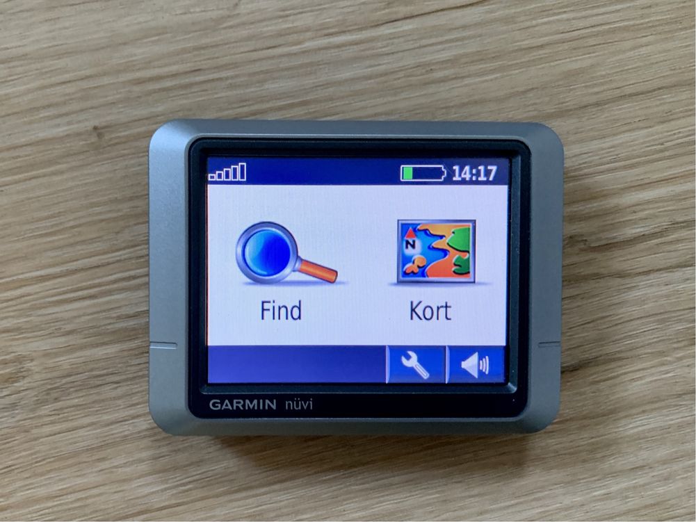 GPS-навигатор Garmin (Гармин) Navi 200