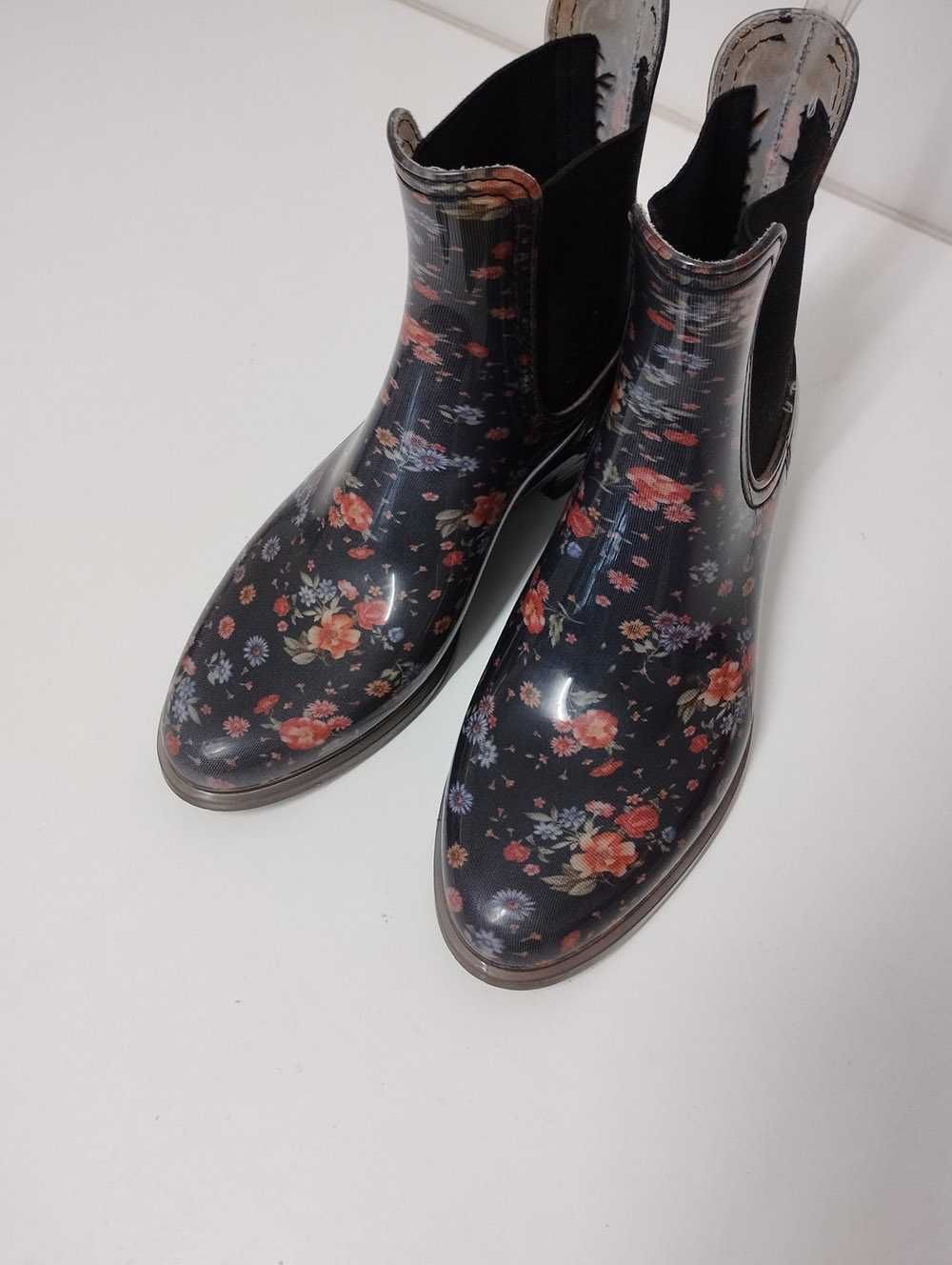 Botas borracha com flores / Galochas GIOSEPPO 38