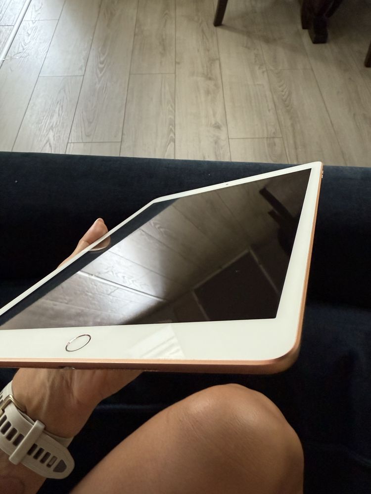 Ipad 7 th generation wifi 34 gb