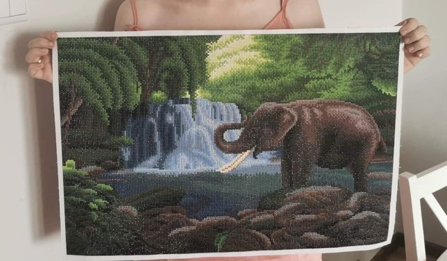 Obraz diamentowy "Słoń nad wodospadem"