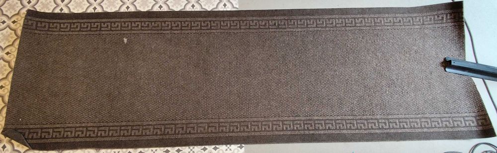 Chodnik Dywan Wykładzina 80 x 260 cm kolor brązowy.