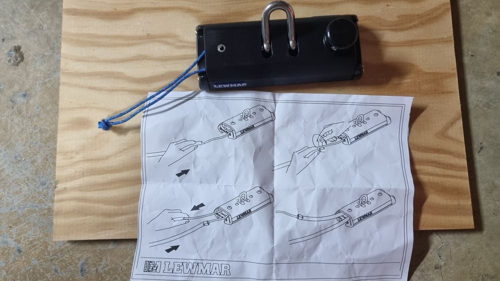 Carrinho de genoa Lewmar tamanho 0 (novo)