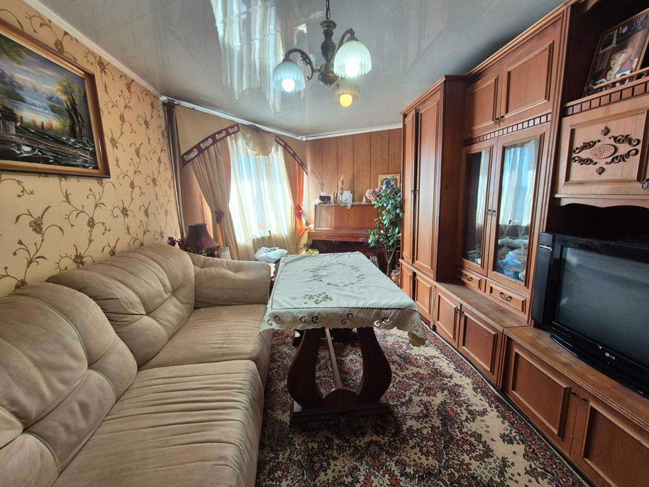 Продаю квартиру на вул. Матусевича (Соцмісто, «муравейник»)