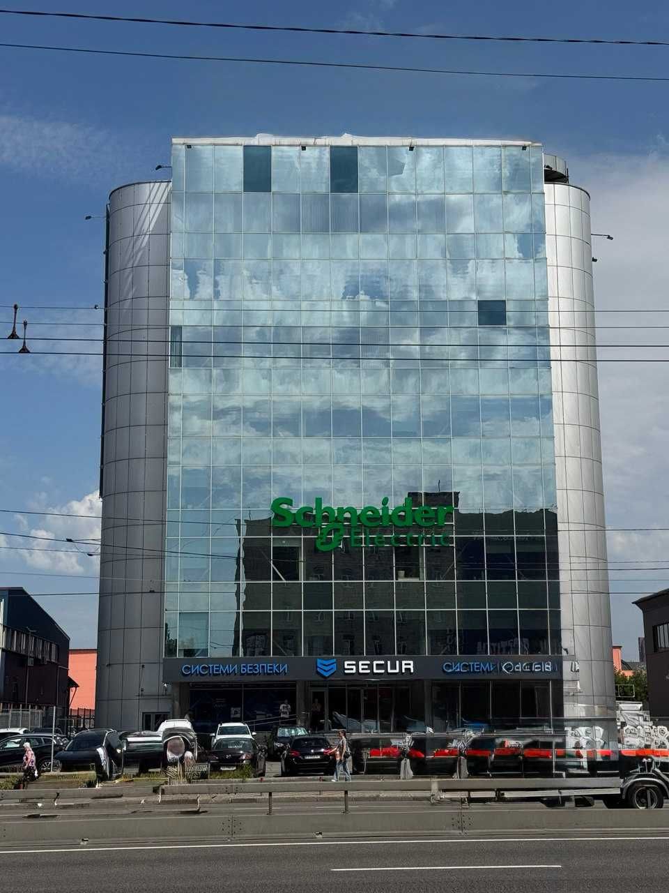 Аренда офиса в бизнес центре на  пр. Степана Бандеры