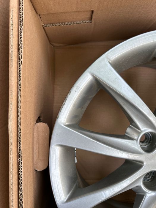 Продам диски на 16