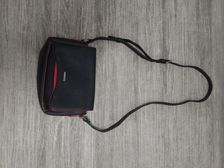 Sprzedam damską torebkę firmy Wittchen.