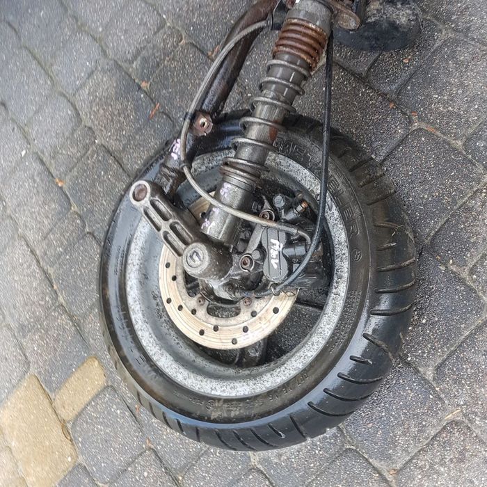 zacisk tarcza przewód hamulcowa ślimak nepęd licznika linka osłona półki piasta śruba piaggio hexagon