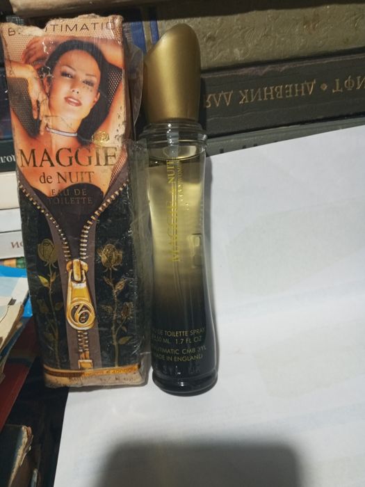 Крем " Снежинка"  Тэ Жэ,пудра " Рубин"