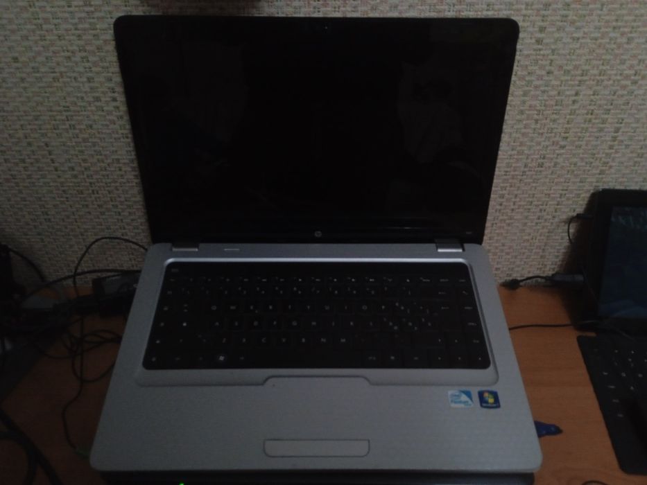 Ноутбук hp на запчасти