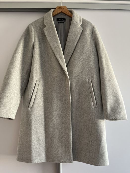 Elegancki klasyczny plaszcz