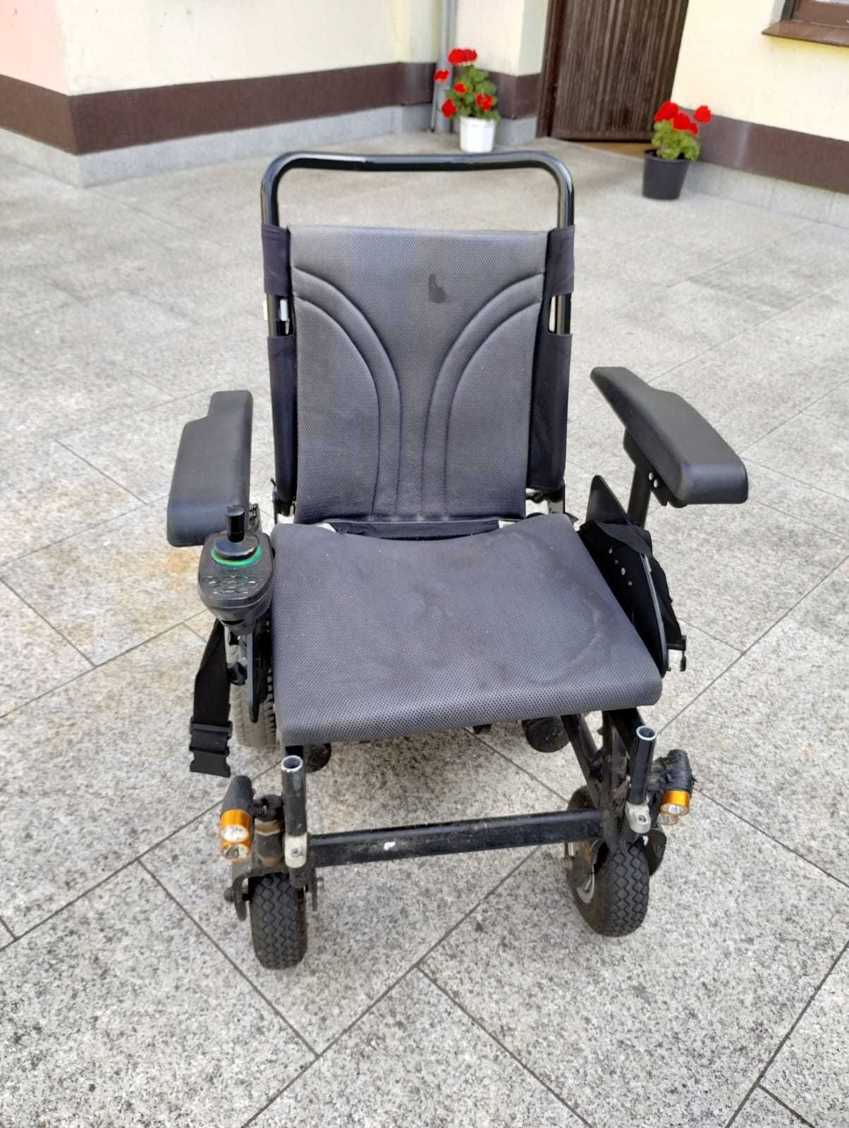 Elektryczny wózek inwalidzki plus poduszka