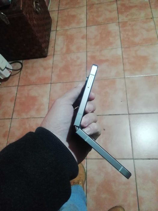 Samsung galaxy Z flip 6