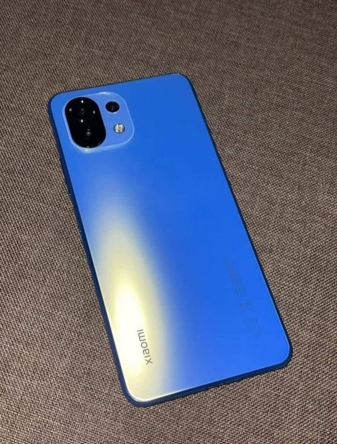 Продам телефон Xiaomi 11 Lite 8/128