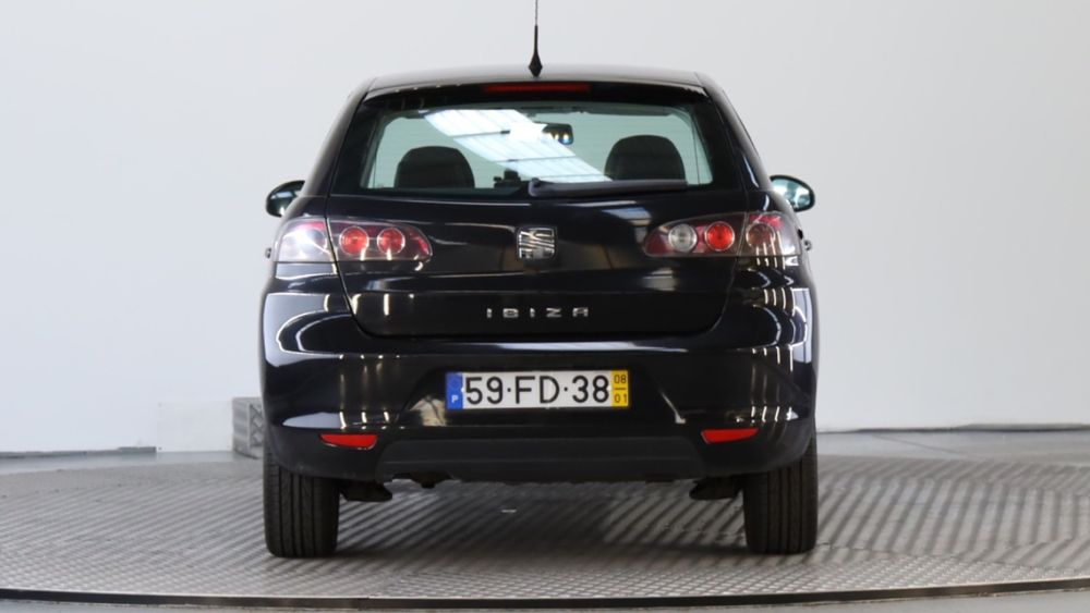 Peugeot 208 em bom estado