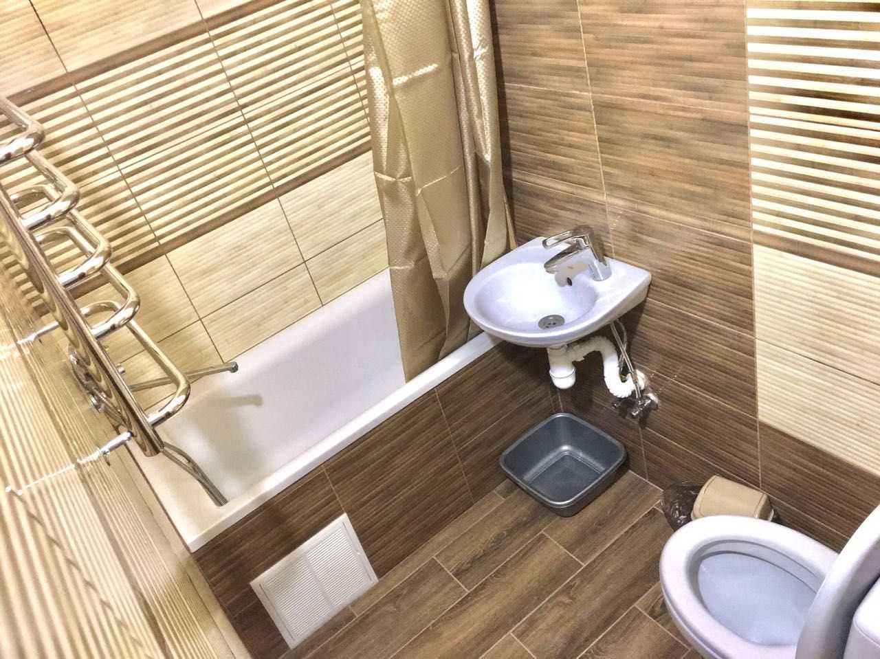 Квартира-студіо у Франківському районі. Парковка.