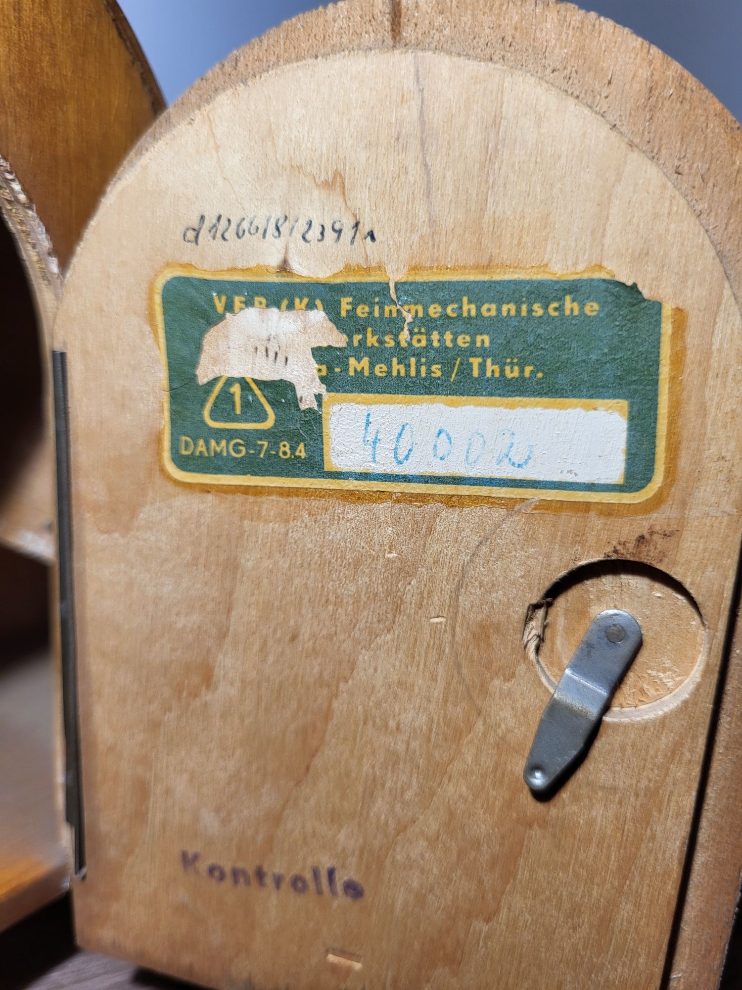 Zegar kominkowy niemiecki tykacz