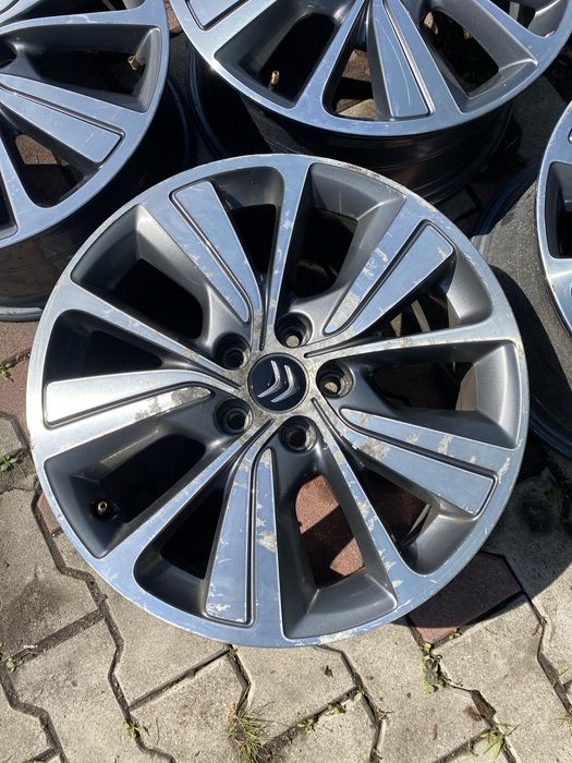 Felgi 17 Citroen C4 Picasso DS4 Berlingo Peugeot 5x108 ET50