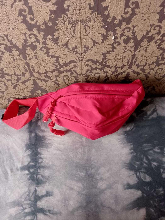 Nerka saszetka czerwona