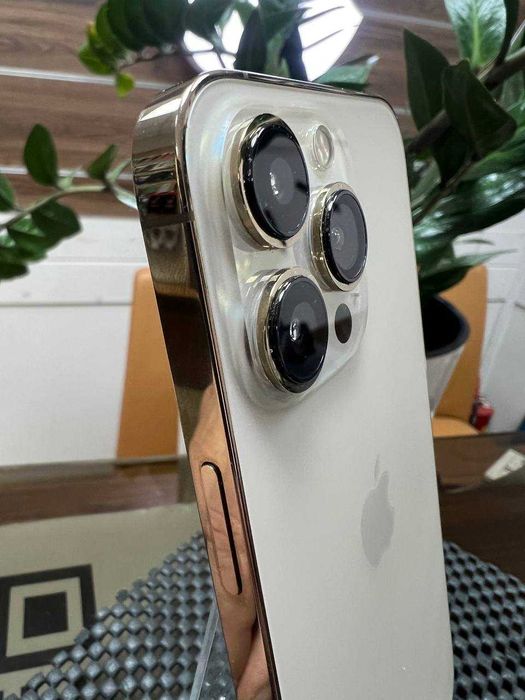 Iphone 13 Pro 128 Gb від магазину Apple Párk з гарантією 5 міс.