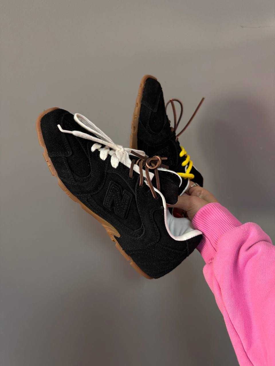 Кросівки New Balance 530 x Miu Miu Black Yellow / кроси Міу Міу чорні