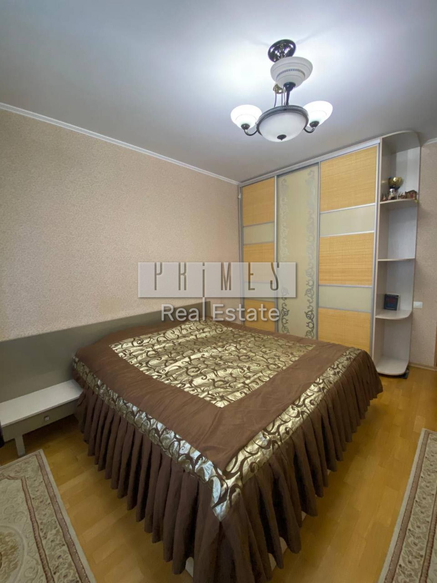 Продаж 2 поверхового будинку Бортничі 263м2 10 соток сосновий ліс